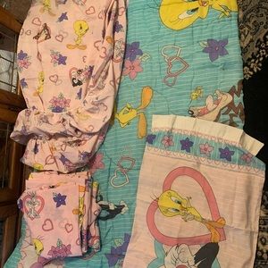 Vintage looney tunes comforter set